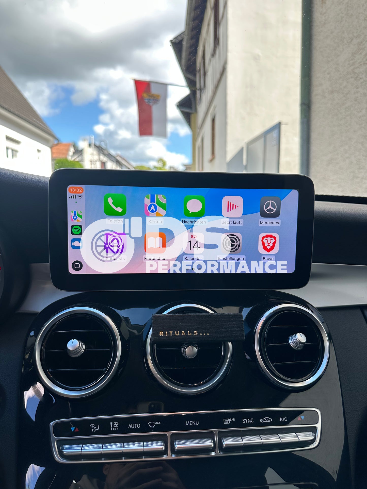 Mercedes Apple CarPlay & Android Auto Freischaltung